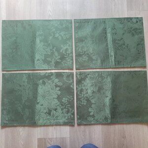 Green Poinsettia Placemats Set Of 4 New